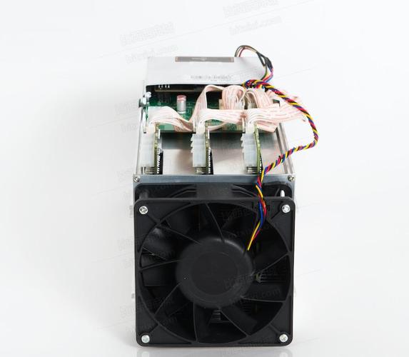 High-performance mining rig operating within a hosting facility